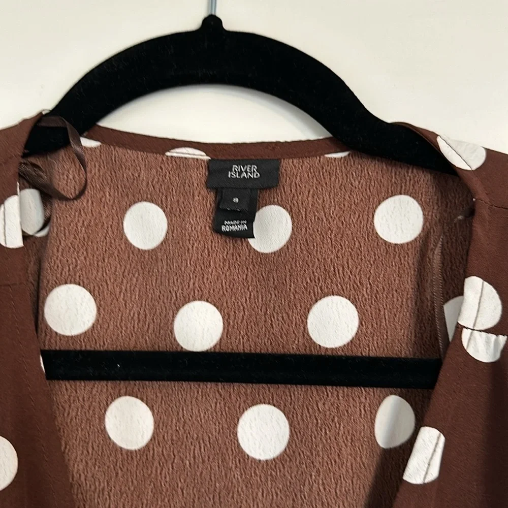 River Island river island